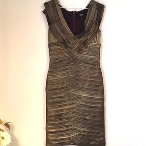 💛 Tadashi Shoji Gold Dress 🤎